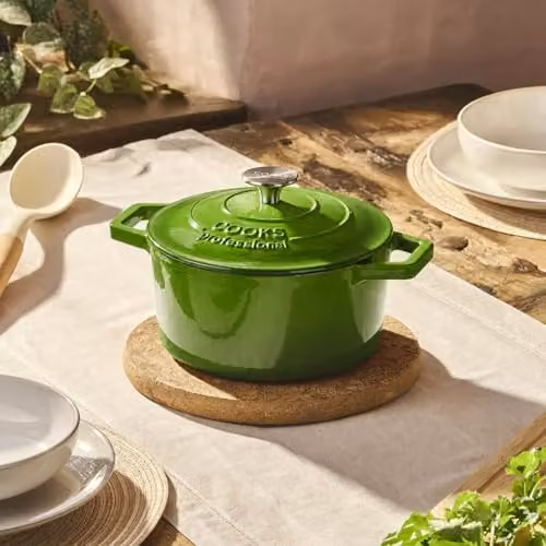 Cooks Professional Enamelled Cast Iron 20cm Casserole Dish with Lid and Handles, 2.8l, Green – 2