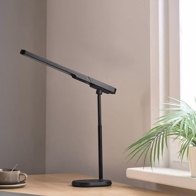 Wyld and Coco Magnetic Aluminium Desk Lamp in Black with Detachable Head, Stepless Dimmer and 3 CCT Modes