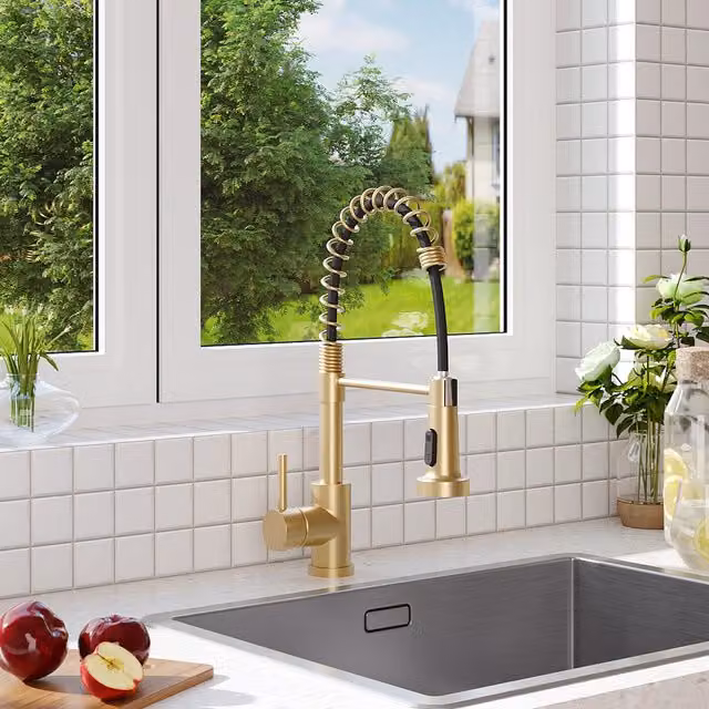 Livingandhome Gold Stainless Steel Mixer Tap with Spray Function and Swivel Spout