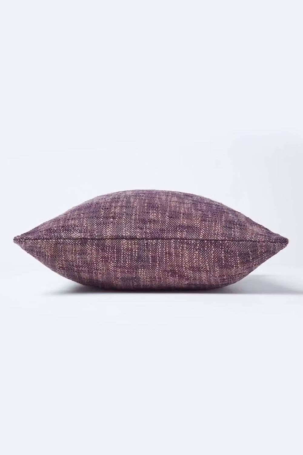 Homescapes Nirvana Pure Slub Cotton Cushion Cover in Pink and Purple, W/D/H: 60 x 60 x 60 cm – 2