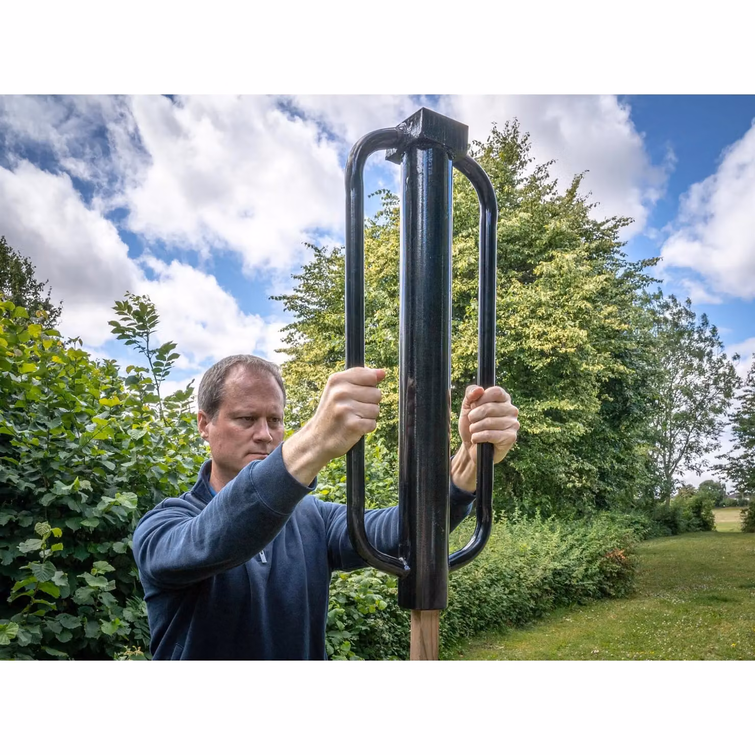 Roughneck Small Steel Post Rammer in Black and Multicolour – 4