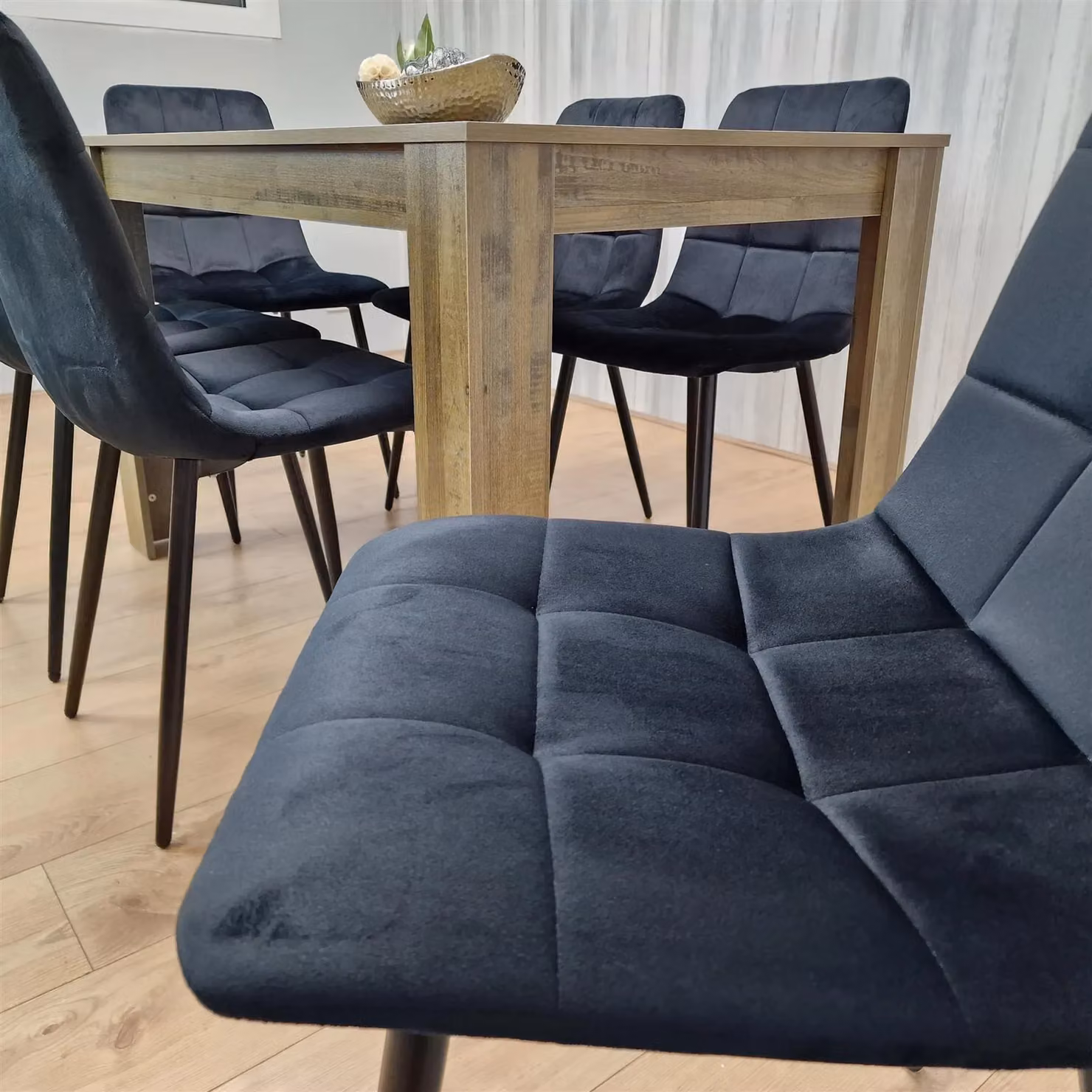 Kosy Koala Dining Set with Rectangular Rustic Brown Wood Table and 6 Black Velvet Chairs – 5