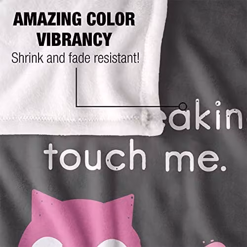 Bcreative David Olenick Purrsonal Space Silky Touch Super Soft Fleece Throw Blanket in White, W/D/H: 152 x 127 cm – 3