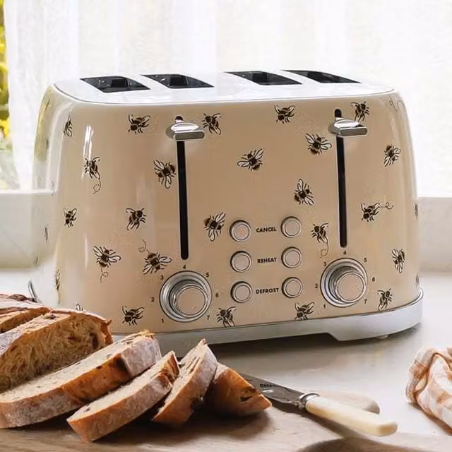 VQ Cath Kidston 4 Slice Toaster in Beige