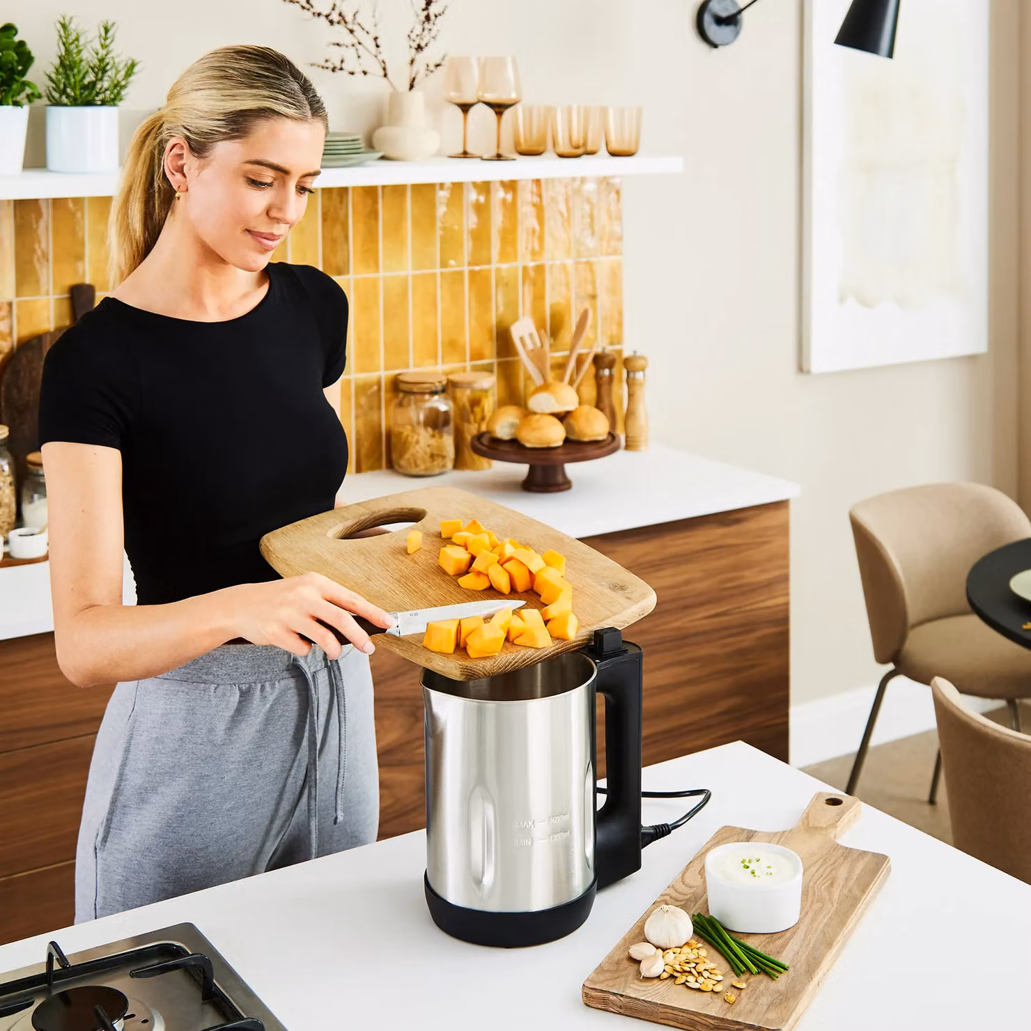 Morphy Richards Large Soup Maker in Metallic Silver with Digital Display and Timer – 4