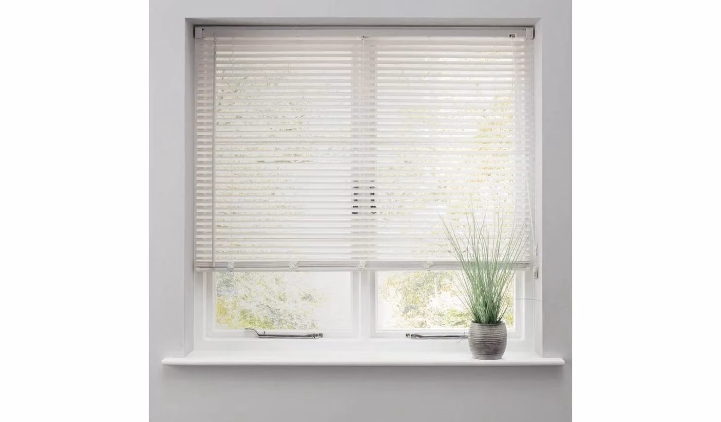 White 25mm PVC Venetian Blind, W: 60 cm, H: 160 cm