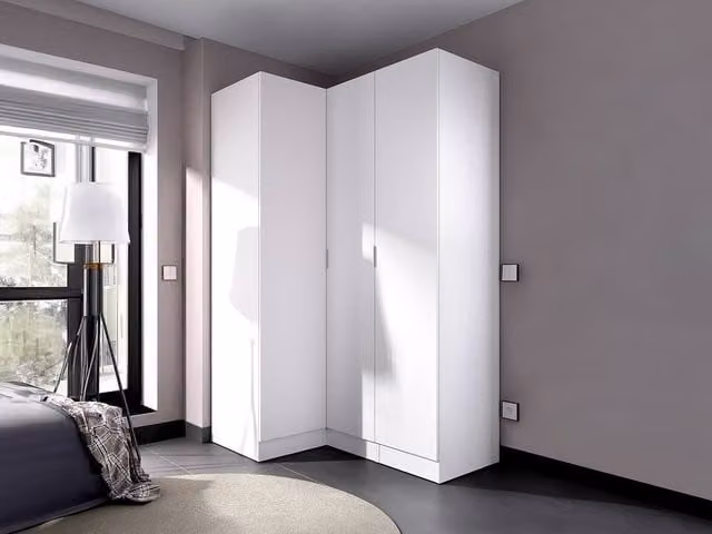LISTOWEL Vente-unique 3-Door Corner Wardrobe in White, W132 x D90 x H184 cm