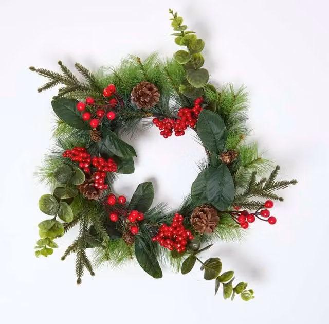 Homescapes Artificial Winter Woodland and Eucalyptus Wreath in Green, Red and Brown