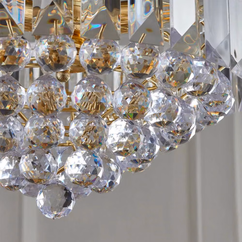 Loops 3 Light Chandelier Pendant in Brass and Transparent Acrylic, W/D/H: 60 x 38 x 38 cm – 2