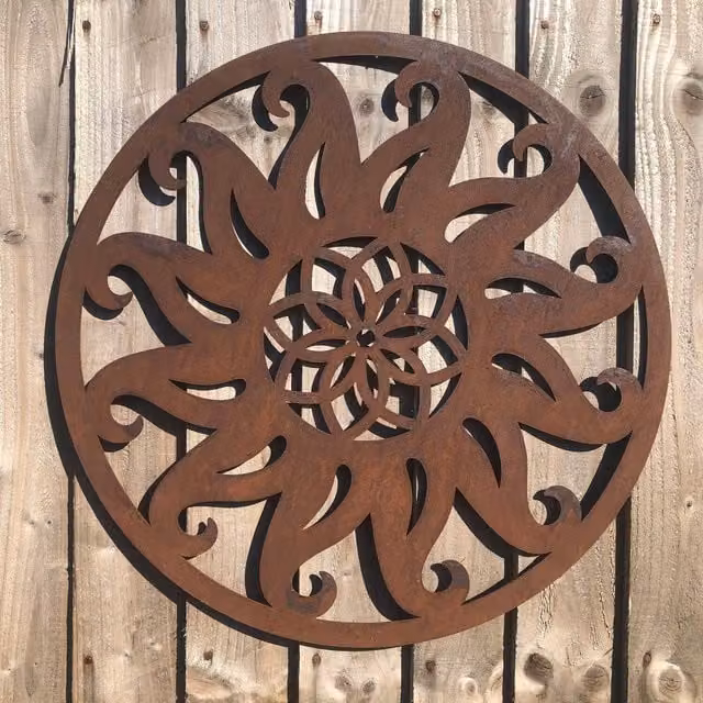 Rustic Warehouse Norfolk Limited Rusty Metal Sun Wall Decoration, Brown, Diameter: 55 cm – 1