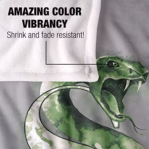 LOGOVISION Harry Potter Slytherin White Fleece Throw Blanket W/D/H: 152 x 127 cm – 2