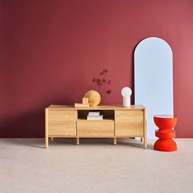 Sweekeek Modern Wood TV Stand in Beige with 2 Doors and 1 Drawer, W/D/H: 140 x 42 x 55 cm – 1