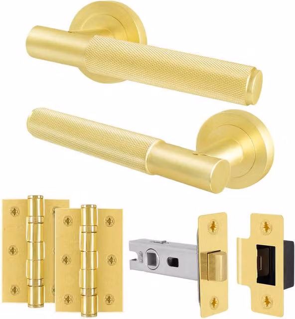 AFIT Satin Brass Knurled Door Handles and Rose Latch Kit with Hinges in Gold, 1 Pair – 1