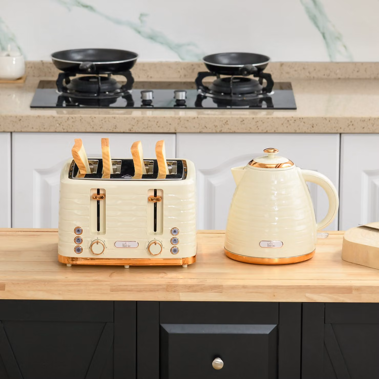 HOMCOM Kettle and Toaster Set in Beige, including 1.7 l Rapid Boil Kettle and 4 Slice Toaster with 7 Browning Controls and Crumb Tray – 3