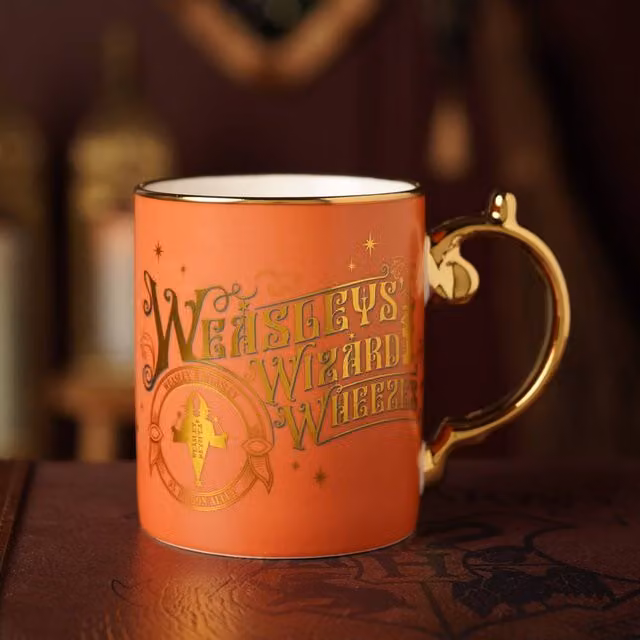 Widdop and Co Warner Bros Harry Potter Alumni Collectable Ceramic Mug in Orange and Gold