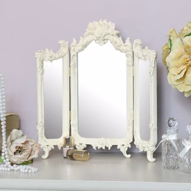 Melody Maison Shabby Chic Floral Triple Tabletop Mirror in Cream and White, W/D/H: 38 x 38 x 38 cm