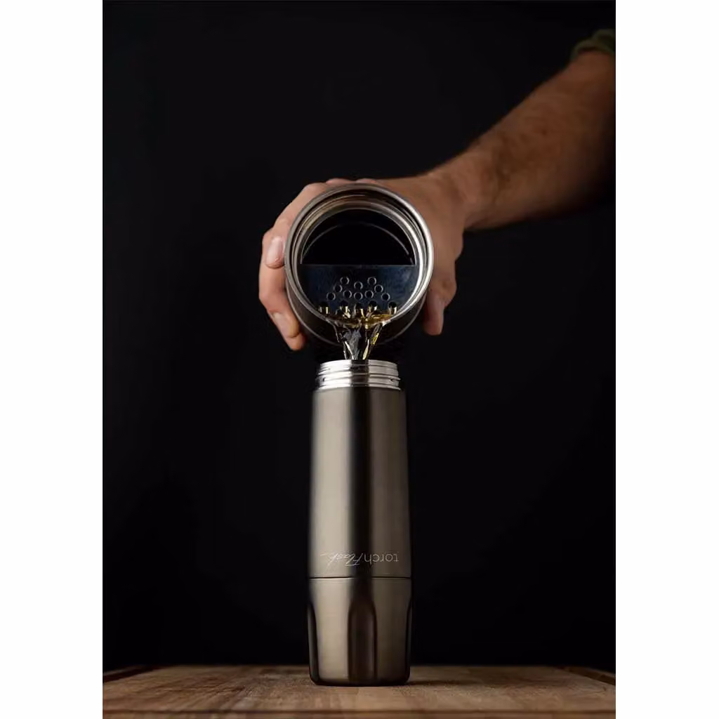 High Camp Flasks Torch Hip Flask in Silver, 177.44 ml – 3