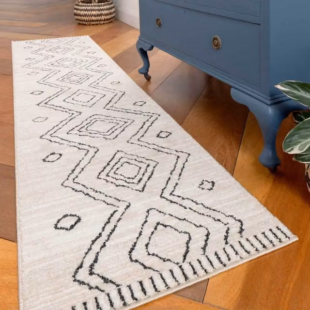 The Rug House Geometric Moroccan Berber Rug in Beige and White, W: 240 cm, D: 60 cm