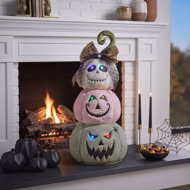 Garden Greatness Plush Stack-o'-Lanterns Multicolour LED Halloween Light-Up Decoration