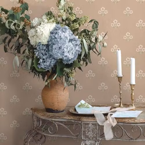 Holden Decor Daisy Floral Classical Wallpaper in Plaster Pink and Beige – 2
