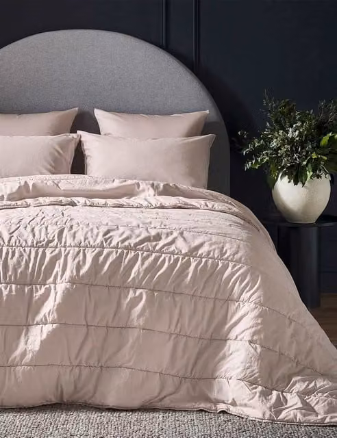 Bedfolk Pure Cotton Quilted Throw in Soft Pink