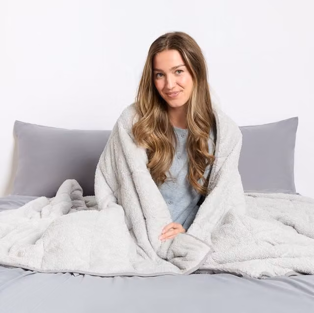 OHS Teddy Fleece Sensory Weighted Blanket in Silver, 10kg, W/D/H: 150 x 200 cm