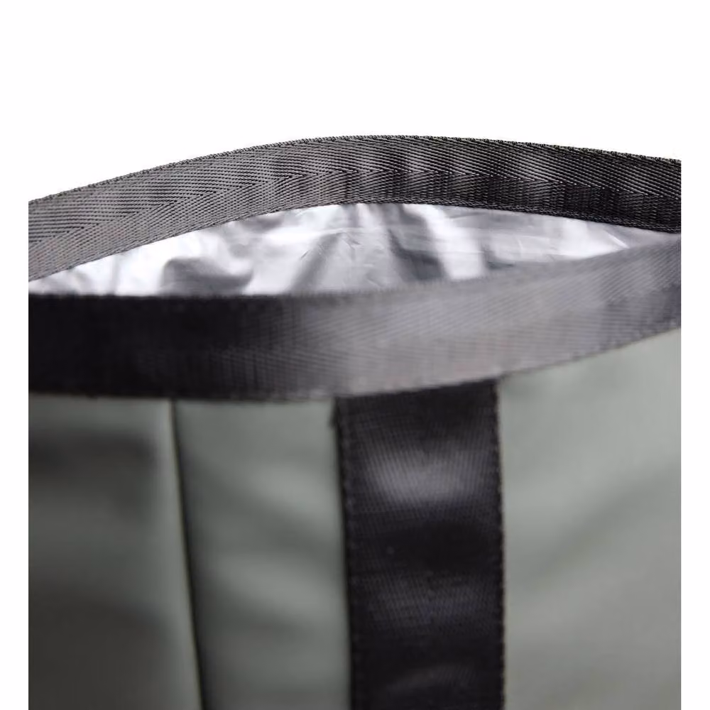 Vinga Baltimore Roll Top Cooler Bag in Green – 3