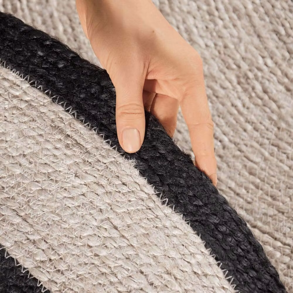 THE RUGS Lina Braided Handwoven Jute Round Rug, Reversible, Cream and Black, Diameter: 150 cm – 5