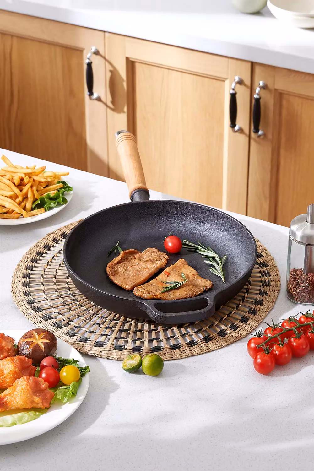 Living and Home Black Cast Iron Frying Pan with Removable Wooden Handle, Diameter: 27 cm – 6