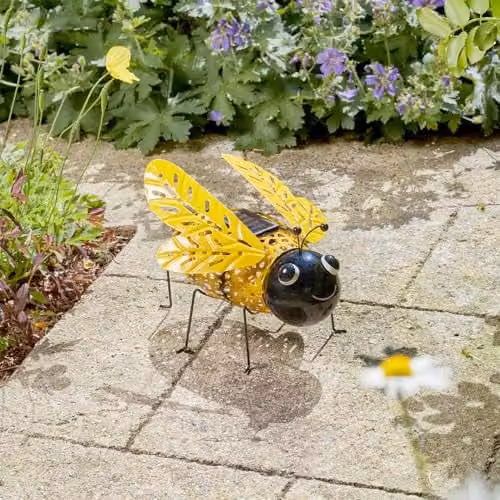 mysmartbuy Solar Powered Silhouette Buzzy Bee Metal Garden Ornament with LED Light, Yellow, H: 16 cm, W: 26 cm, D: 23 cm – 2