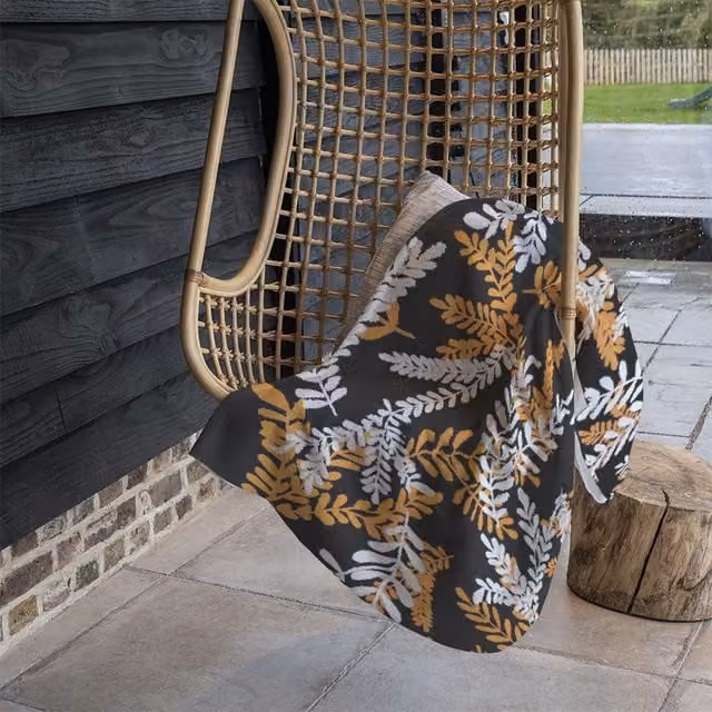 Benjamin Tate Design White and Orange Floral Olive Leaves Fleece Blanket, W x D: 120 x 150 cm