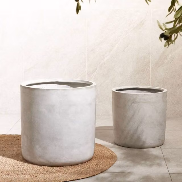 Wyld and Coco Greenway Grey Fibre Clay Planter Tub W: 51 cm, D: 50 cm – 1