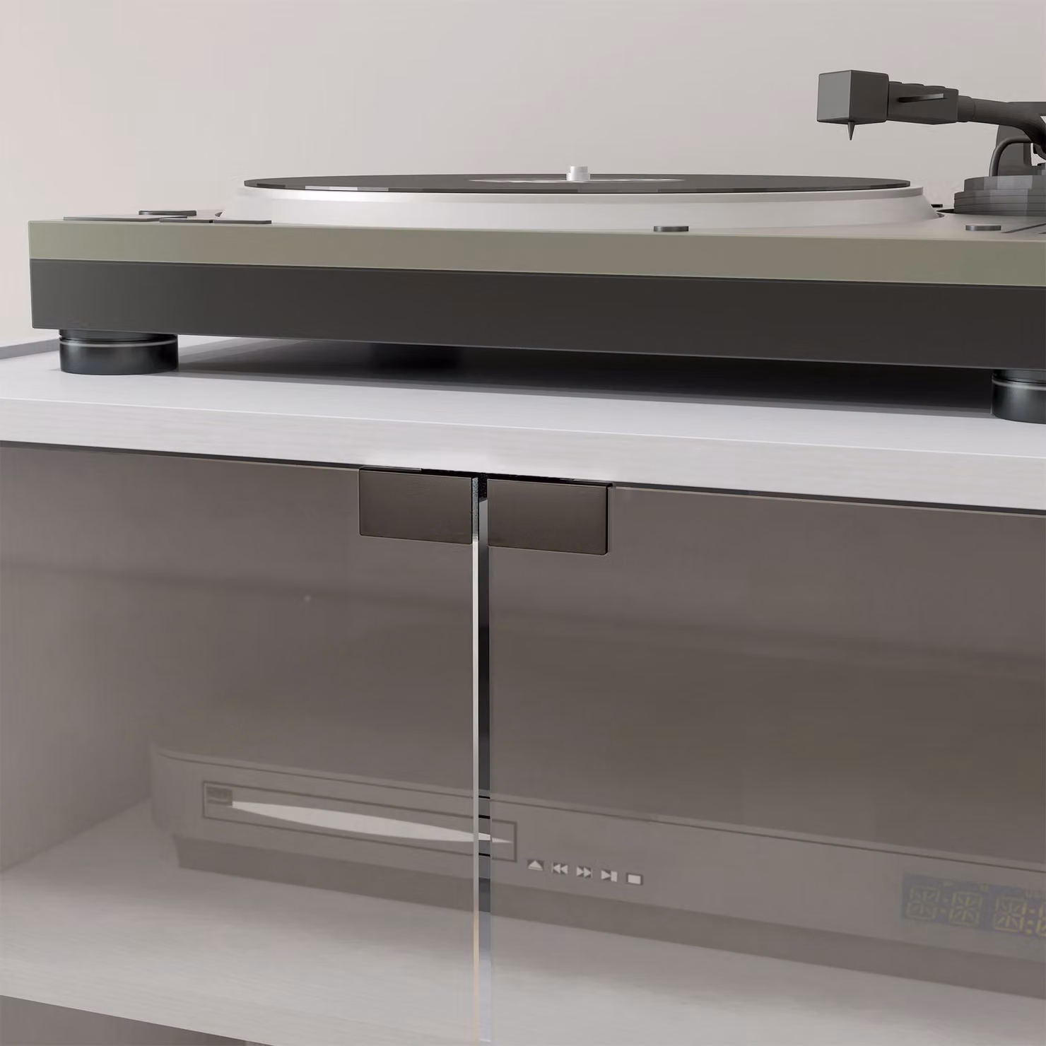 HOMCOM 4-Tier Hi-Fi Record Player Stand with Adjustable Shelves and Push-to-Open Glass Doors, White Wood-Effect – 2