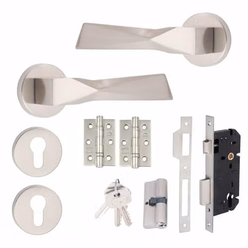 Golden Grace Modern Aura Euro Lock Door Handle Set in Chrome Silver