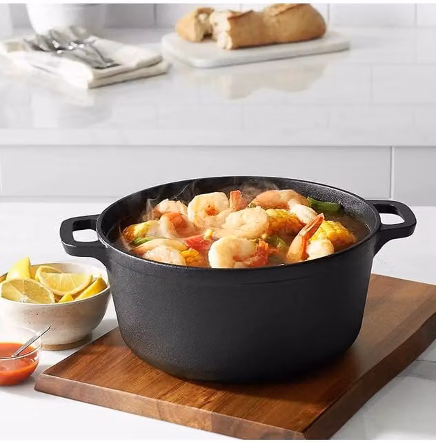 Living and Home 6L Cast Iron Dutch Oven Casserole Pot with Lid, Black