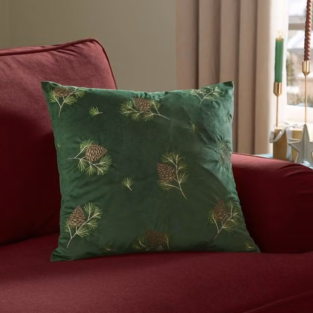 Furn Winter Pines Green Faux Fur Square Cushion, W/D/H: 43 x 43 x 43 cm – 1