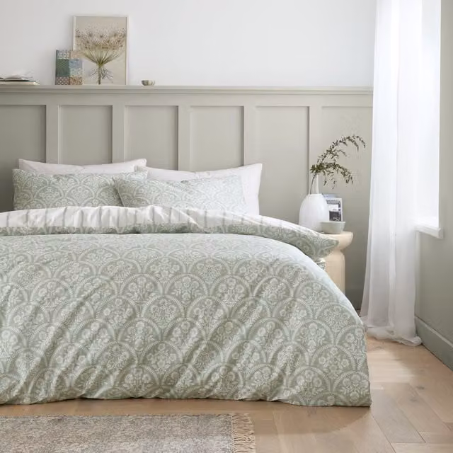 Bianca Scallop Floral Reversible Green Cotton Percale Duvet Cover Bedding Set
