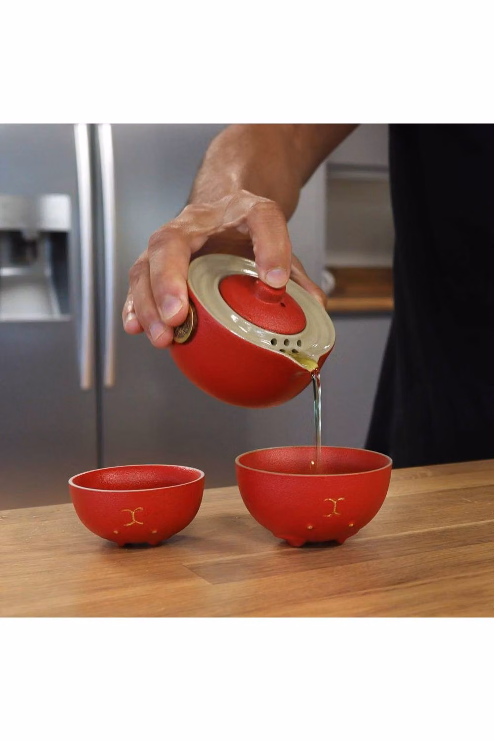KDMD Money Cat Ceramic Teapot Set with 2 Cups and Infuser, Red and Gold Prosperity Design – 3