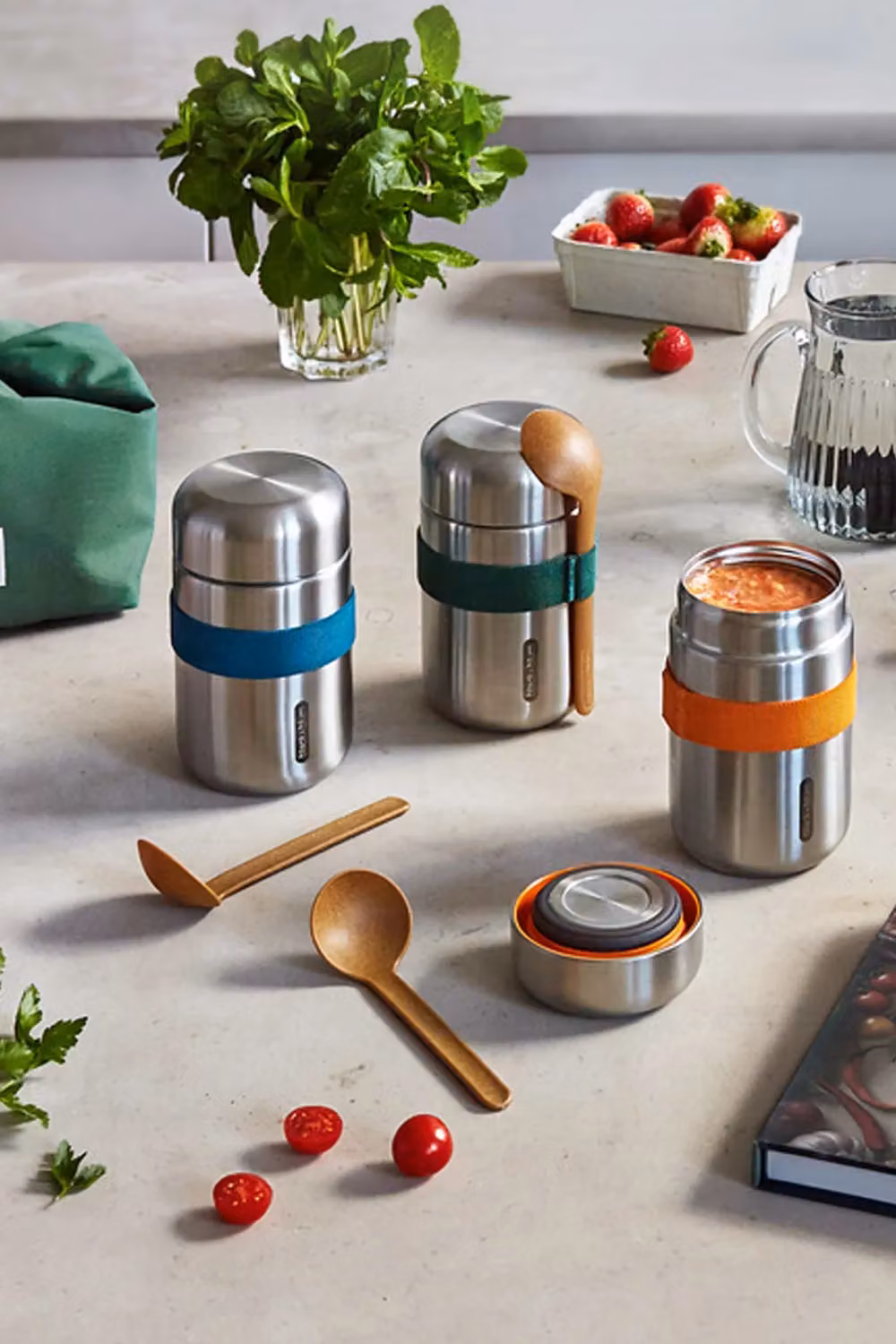 Black + Blum Vacuum Insulated Stainless Steel Food Flask, Leakproof, 400ml, Silver – 6