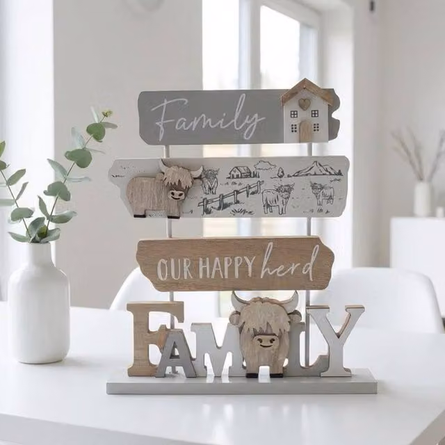 Garden Greatness Highland Cow Tiered Family Plaque in Red and Multicolour – 2