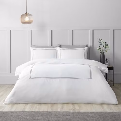 Catherine Lansfield So Soft Mono Satin Stitch Super King Duvet Cover and Pillowcase Set in White and Silver