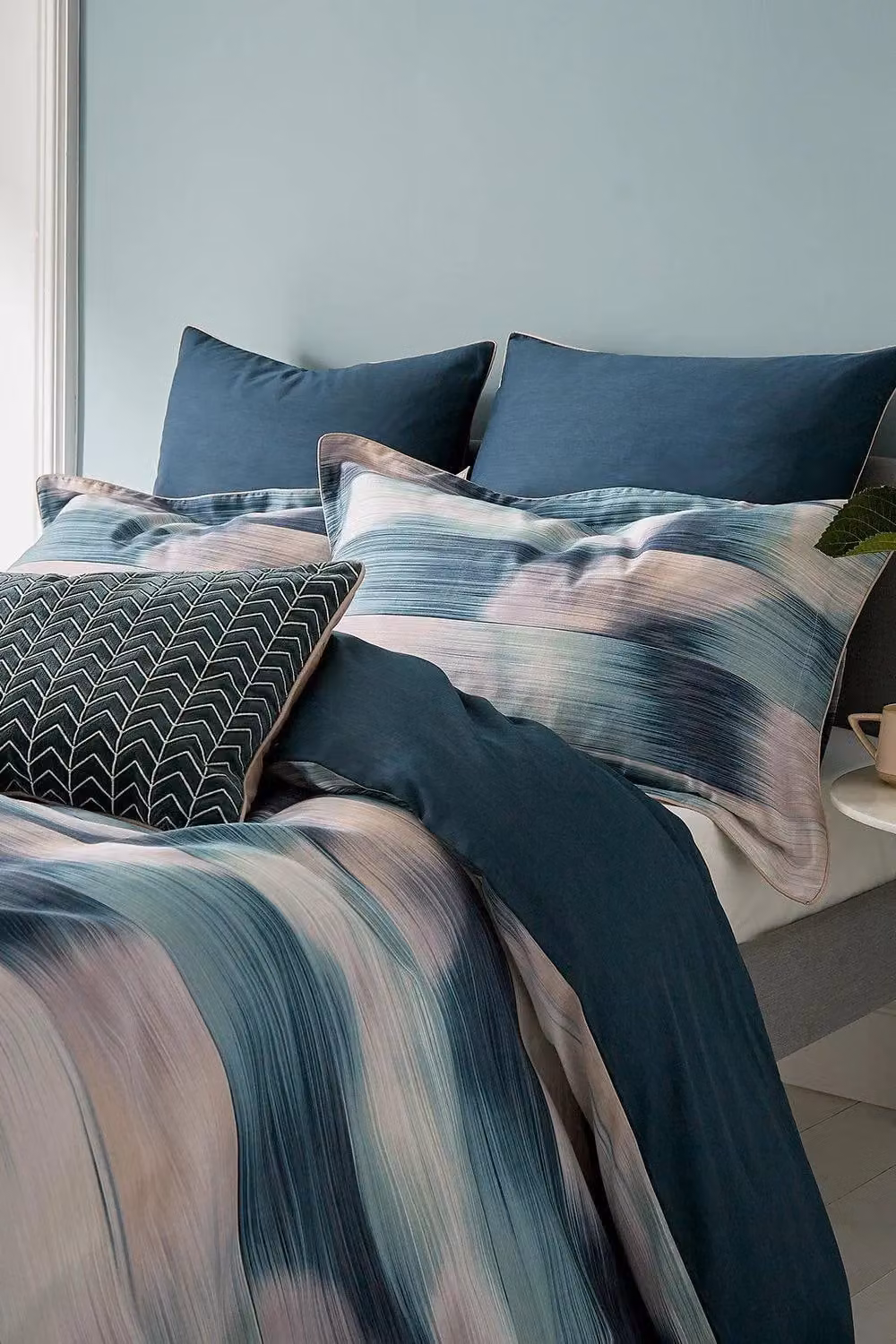 Harlequin Oscillation Square Pillowcase in Cascade Multicolour – 1
