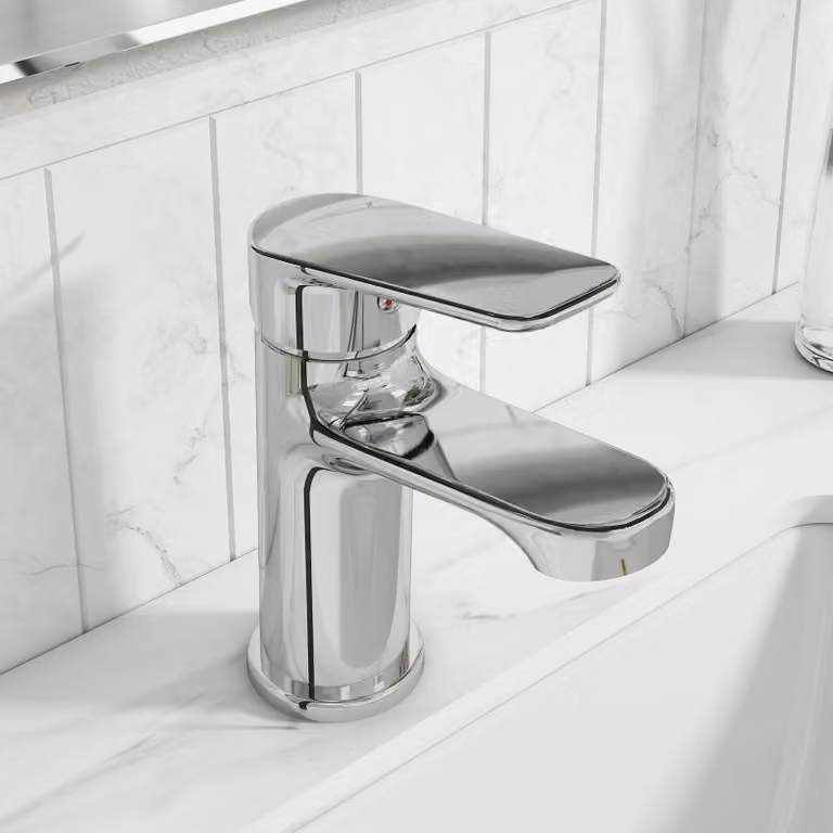 Royal Bathrooms Luxe Mono Basin Mixer Tap in Chrome with Single Lever Brass Design