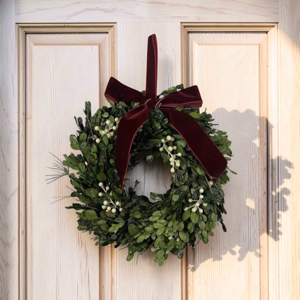 Four Candle Green Christmas Mistletoe Wreath with Bow, Diameter: 29 cm – 2