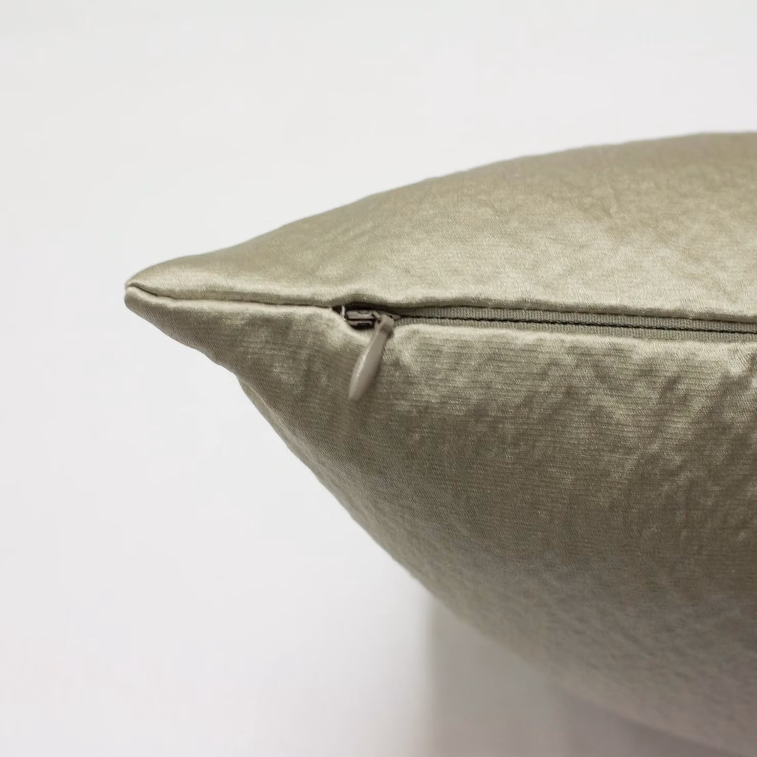 Paoletti Palermo Square Sateen Cushion in Grey, Gold and Beige, W/D/H: 45 x 45 x 45 cm – 3