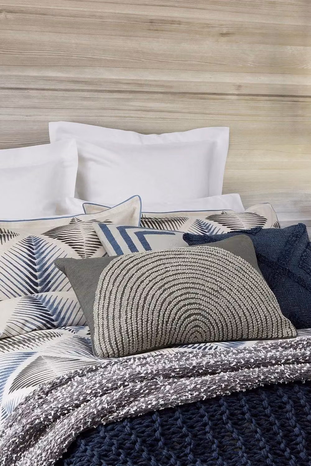 Nalu Nicole Scherzinger Kaimana Cotton and Linen Duvet Cover and Pillowcase Set in Blue and Multicolour, 200 x 200 cm – 2