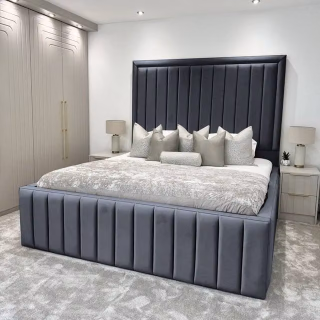 UK Bed Furniture Hampton Upholstered Velvet Bed Frame in Anthracite Grey, W/D/H: 200 x 152.4 x 152.4 cm