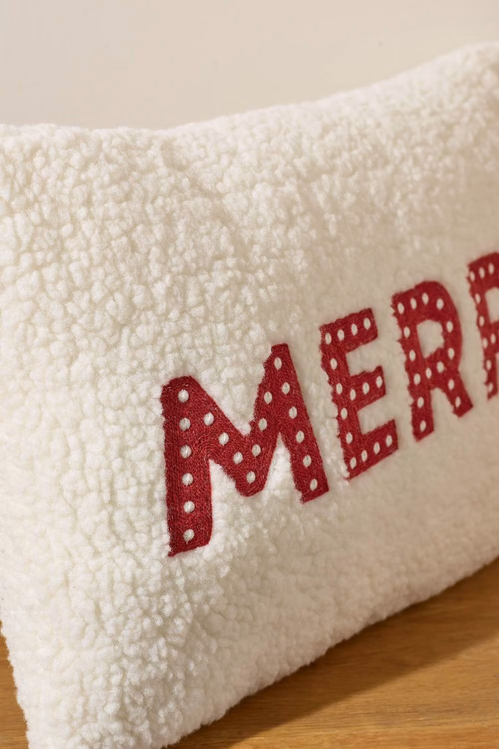 Catherine Lansfield Merry Boucle Rectangular Christmas Cushion in White, W: 50 cm, H: 30 cm, D: 30 cm – 2