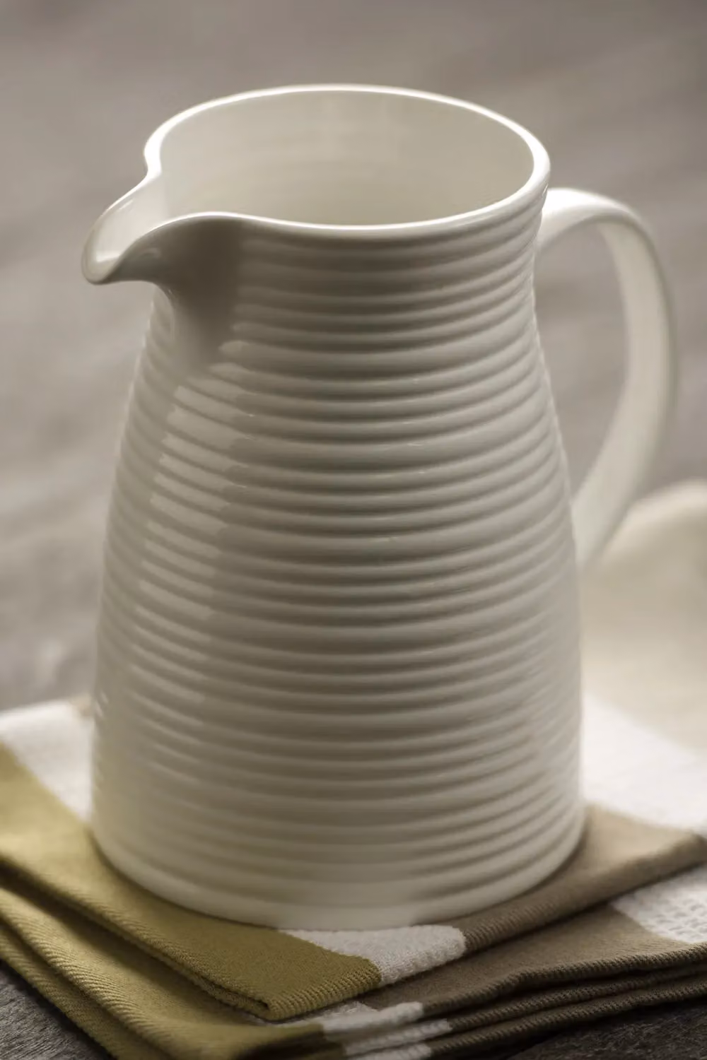 Belleek Living Ripple Ceramic Jug in White – 2