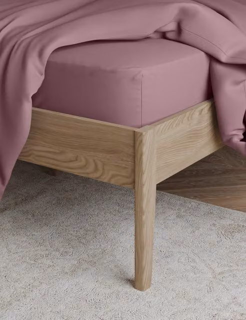 M&S Egyptian Cotton 230 Thread Count Percale Deeper Fitted Sheet in Sugar Plum, W: 90 cm x L: 190 cm